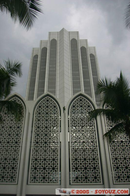 La poste centrale
Main post office building
Mots-clés: Central Market Dataran Merdeka Federal Territory Kuala Lumpur Malaysia Masjid Negara Menara Petronas Twin Towers Twin Towers