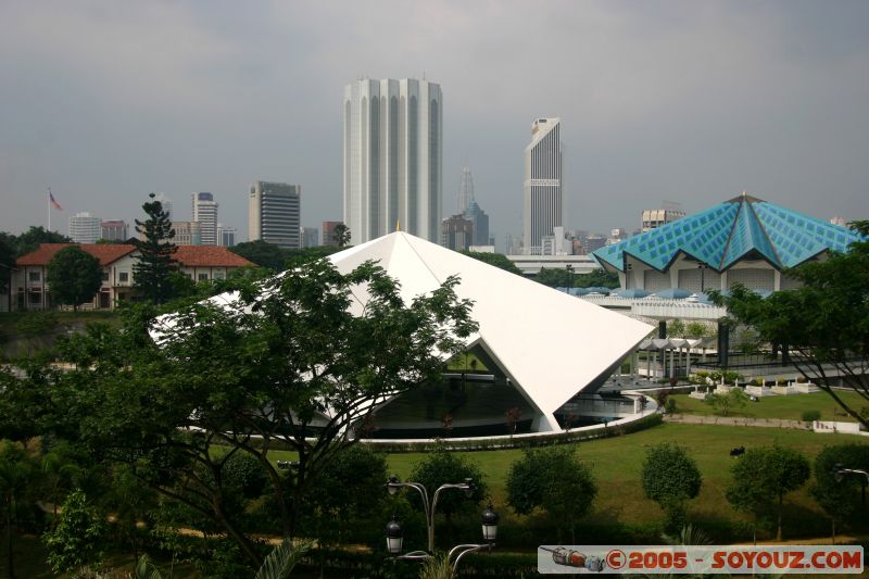 Masjid Negara
Mots-clés: Central Market Dataran Merdeka Federal Territory Kuala Lumpur Malaysia Masjid Negara Menara Petronas Twin Towers Twin Towers