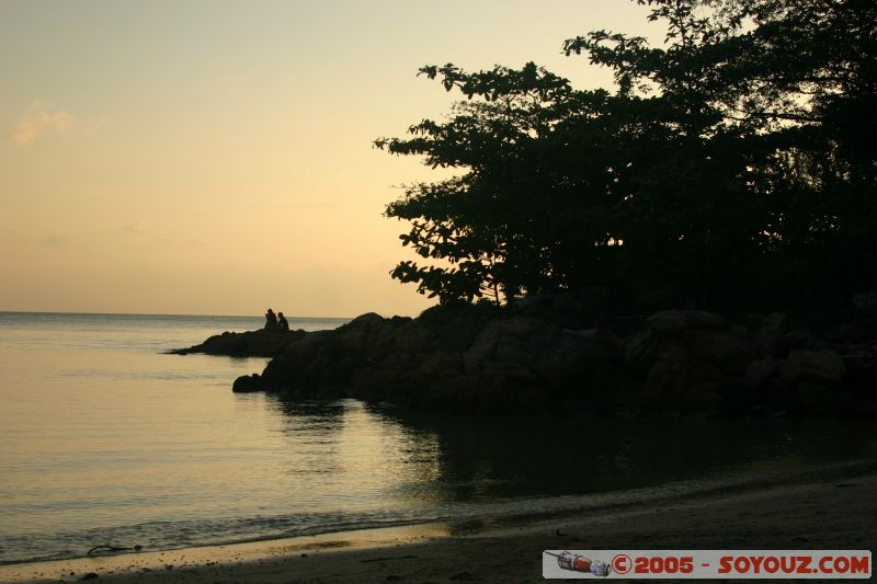 Sunset on Coral Bay
Paulau Perhentian Kecil
Mots-clés: Kecil Malaysia Perhentian Islands beach diving paradis paradise plongés scuba