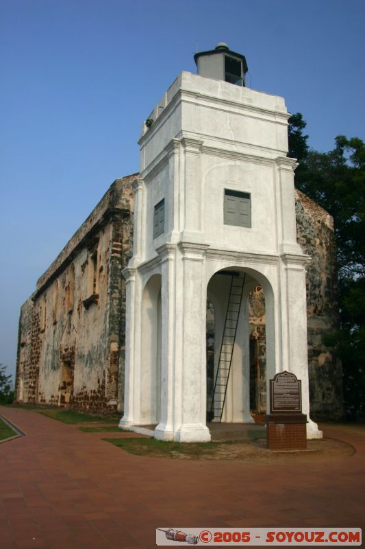 Le phare et l'église Saint Paul
Light house and Saint Paul's church
Mots-clés: A Famosa Cheng Hoon Teng Dutch Square Independence Malacca Malaysia Melaka Saint Francis Xavier