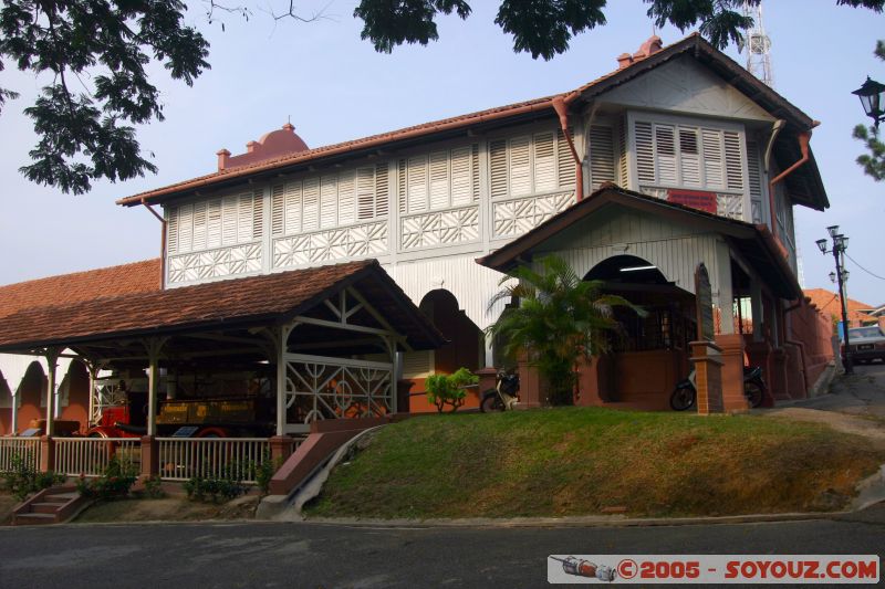 Stadthuys
L'ancienne résidence des gouverneurs hollandais et hôtel de ville.
Previous dutch governors' residence and town hall.
Mots-clés: A Famosa Cheng Hoon Teng Dutch Square Independence Malacca Malaysia Melaka Saint Francis Xavier