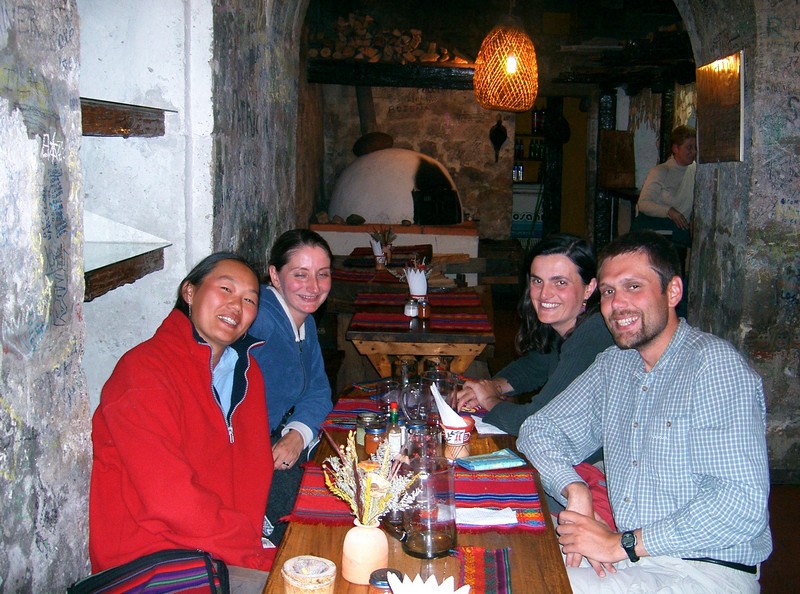 Audrey
Nous nous sommes rencontrés dans le Canyon de Colca
Françaises - Arequipa (Pérou) - Aout 2004

