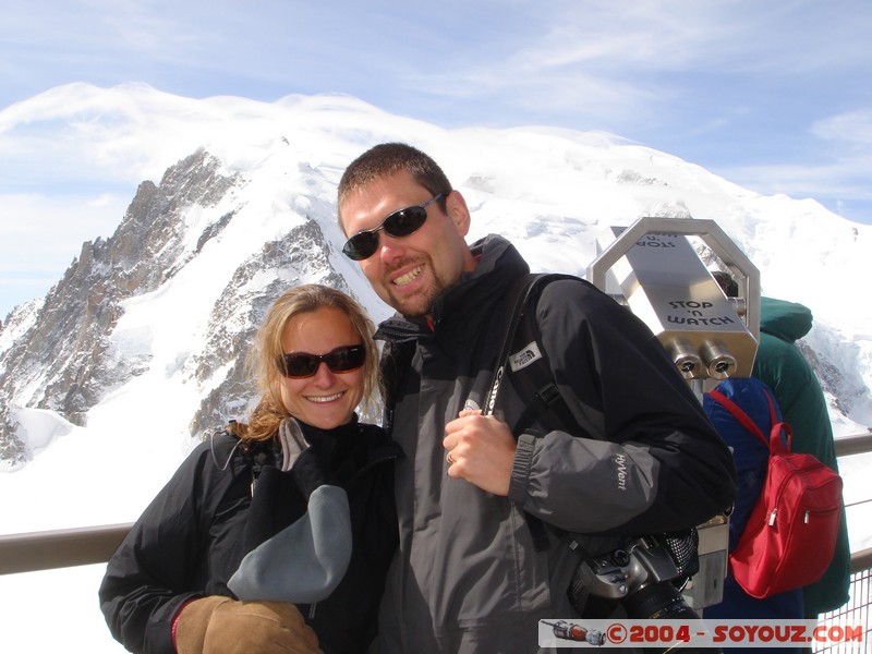 Debbie
J'avais rencontré Debbie à Bagan en Birmanie. Elle m'a rendu visite lors de son voyage en Europe.
Australienne - Aiguille du Midi (France) - Mai 2006
