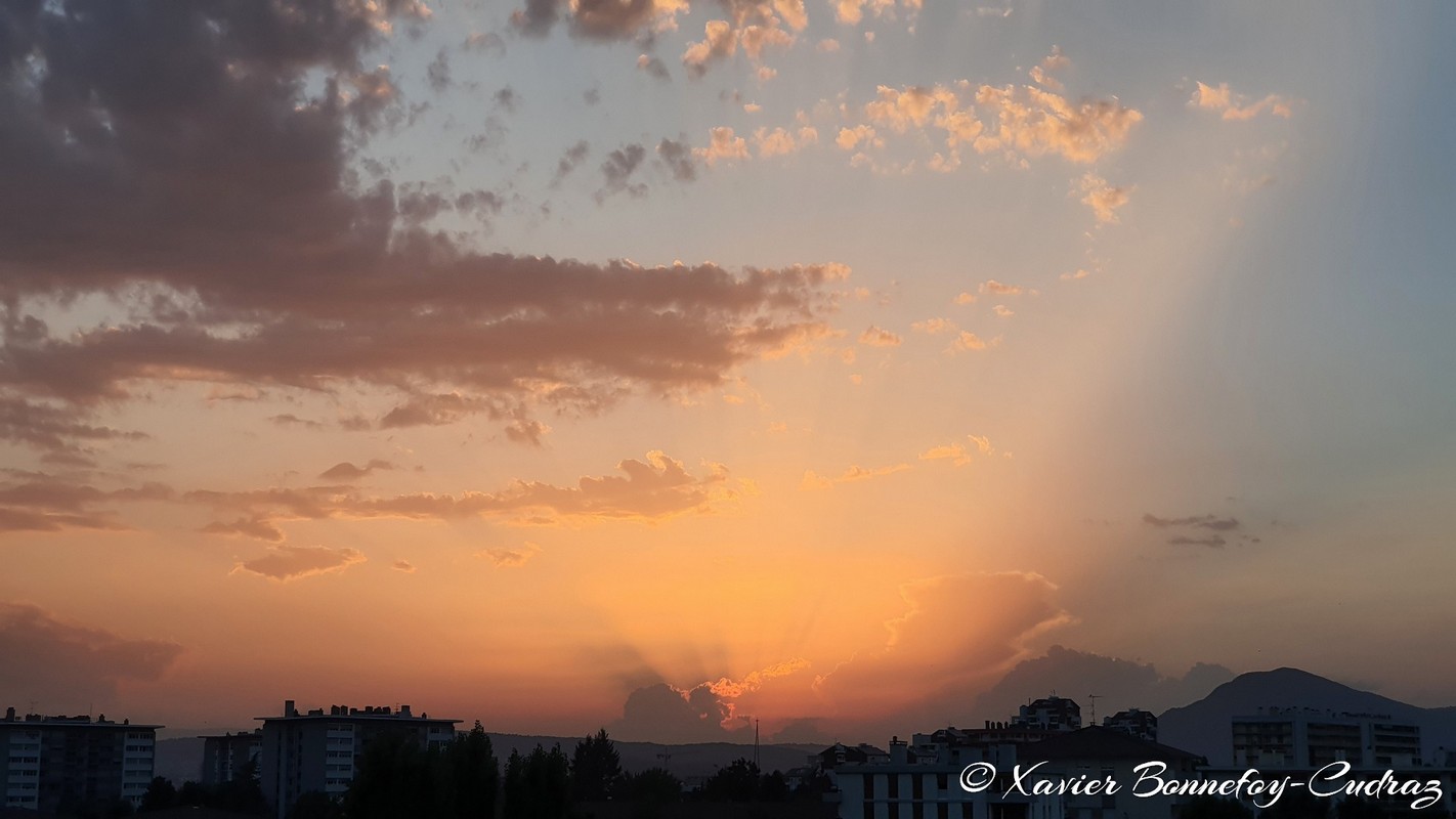 Annecy-le-Vieux
Mots-clés: France 74000 Annecy Haute-Savoie sunset Annecy-le-Vieux Auvergne-Rh&ocirc;ne-Alpes FRA geo:lat=45.91464184 geo:lon=6.14092082 geotagged