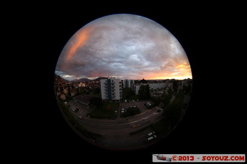 Annecy-le-Vieux - Sunset
Mots-clés: sunset Lumiere Nuages Fish eye
