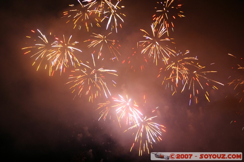Fête du Lac - Annecy
Mots-clés: FÃªte du Lac Feux d'artifice