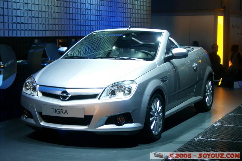 Salon Auto de Geneve 2004 - Opel Tigra cc

