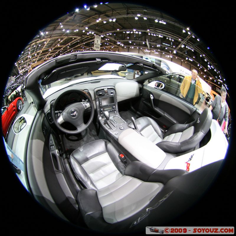 Salon Auto de Geneve 2009 - Corvette C6 Convertible
Mots-clés: voiture Fish eye Corvette vehicule