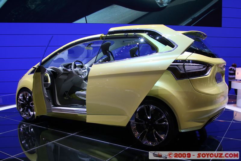Salon Auto de Geneve 2009 - Ford iasis MAX
Mots-clés: voiture Ford vehicule