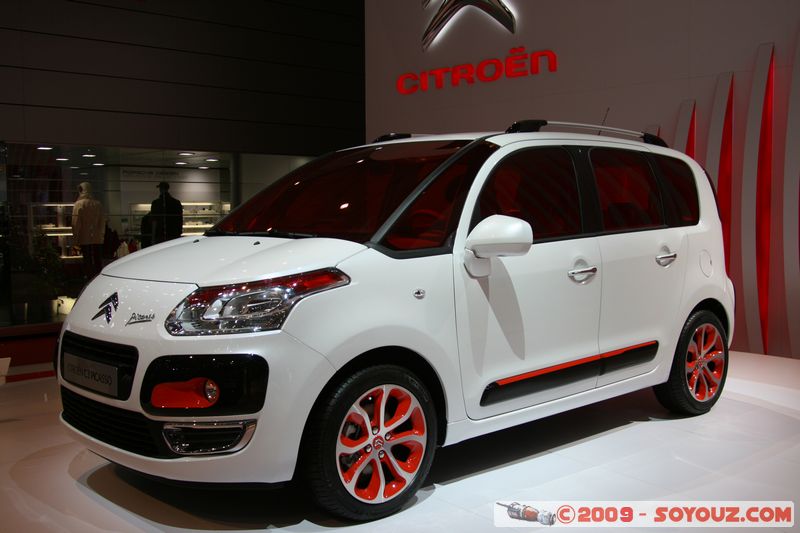 Salon Auto de Geneve 2009 - Citroen C3 Picasso
Mots-clés: voiture Citroen vehicule
