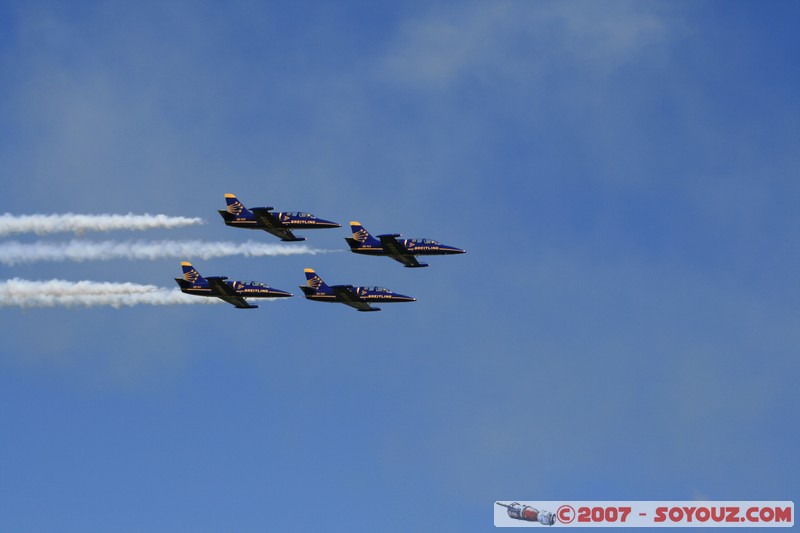 Patrouille Breitling
Mots-clés: meeting a&Atilde;&copy;rien avion voltige a&Atilde;&copy;rienne patrouille