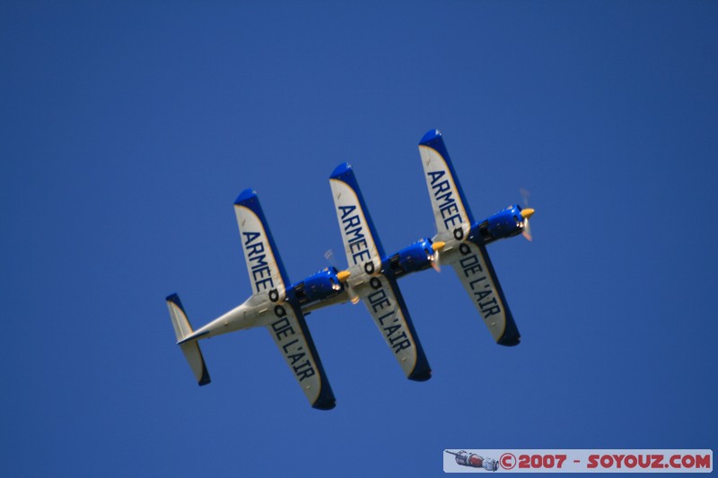 Patrouille Cartouche Dorée
Mots-clés: meeting aÃ©rien avion voltige aÃ©rienne patrouille