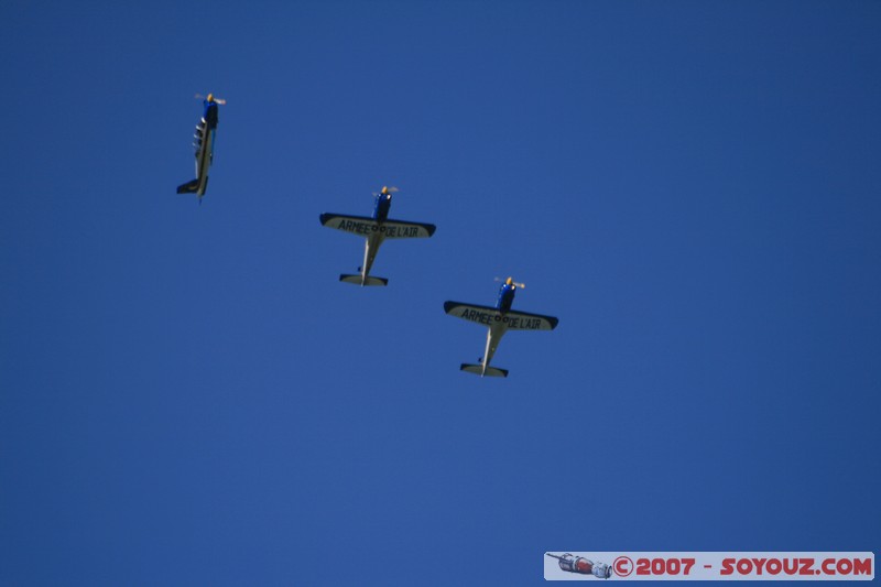 Patrouille Cartouche Dorée
Mots-clés: meeting aÃ©rien avion voltige aÃ©rienne patrouille