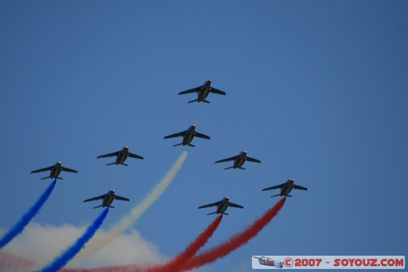 Patrouille de France
Mots-clés: meeting aÃ©rien avion voltige aÃ©rienne patrouille