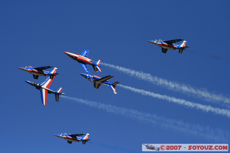 Patrouille de France
Mots-clés: meeting a&Atilde;&copy;rien avion voltige a&Atilde;&copy;rienne patrouille