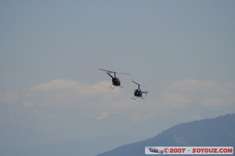 Tango Bleu
Mots-clés: meeting a&Atilde;&copy;rien avion voltige a&Atilde;&copy;rienne
