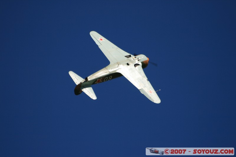 yak11
Mots-clés: meeting a&Atilde;&copy;rien avion