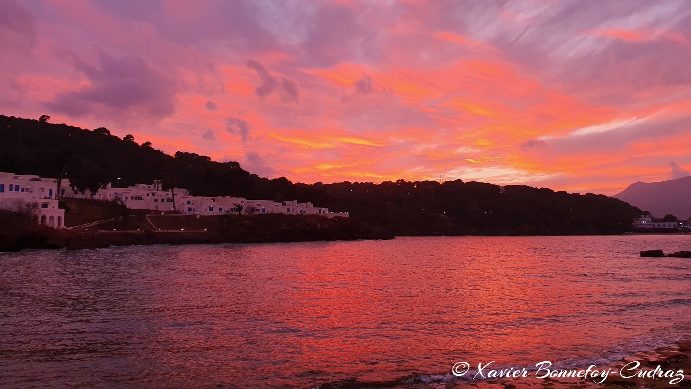 Tipaza - Coucher de Soleil
Mots-clés: Alg&eacute;rie Douar Hadid DZA geo:lat=36.59286082 geo:lon=2.47875005 geotagged Tipasa Tipaza DZ sunset Mer Complexe touristique CET