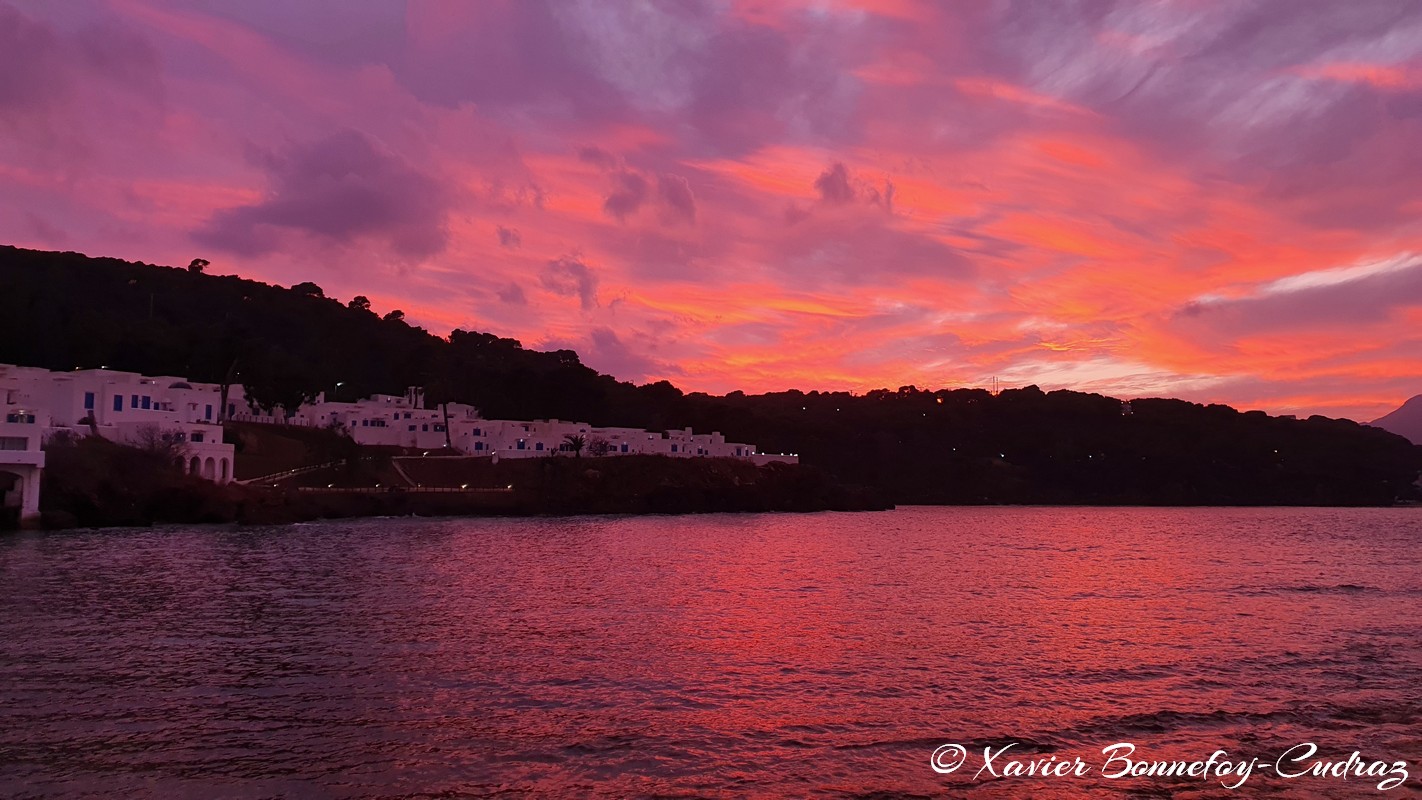 Tipaza - Coucher de Soleil
Mots-clés: Alg&eacute;rie Douar Hadid DZA geo:lat=36.59285867 geo:lon=2.47874737 geotagged Tipasa Tipaza DZ sunset Mer Complexe touristique CET