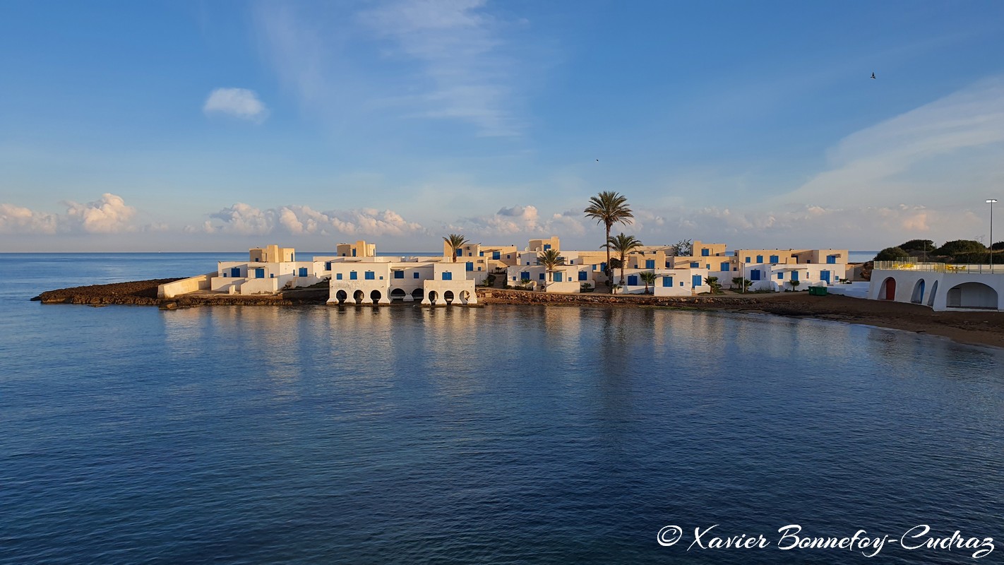 Tipaza - Complexe touristique CET
Mots-clés: Alg&eacute;rie Cite Nouvelle DZA geo:lat=36.59198218 geo:lon=2.47822434 geotagged Tipasa Tipaza DZ Complexe touristique CET Mer