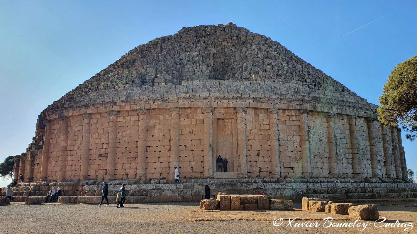 Sidi Rached - Mausol&eacute;e royal de Maur&eacute;tanie
Mots-clés: Alg&eacute;rie Douar Si Dimo DZA geo:lat=36.57509651 geo:lon=2.55361319 geotagged Sidi Rached Tipaza DZ Mausol&eacute;e royal de Maur&eacute;tanie Ruines Ruines romaines patrimoine unesco