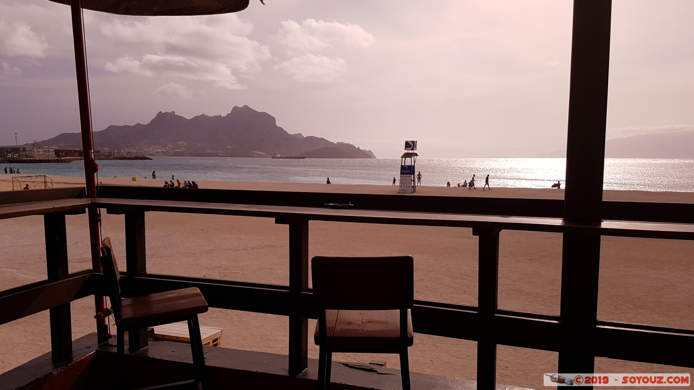 Sao Vicente - Mindelo - Praia de Lajinha Sunset
Mots-clés: Sao Vicente Mindelo Praia de Lajinha Caravela sunset