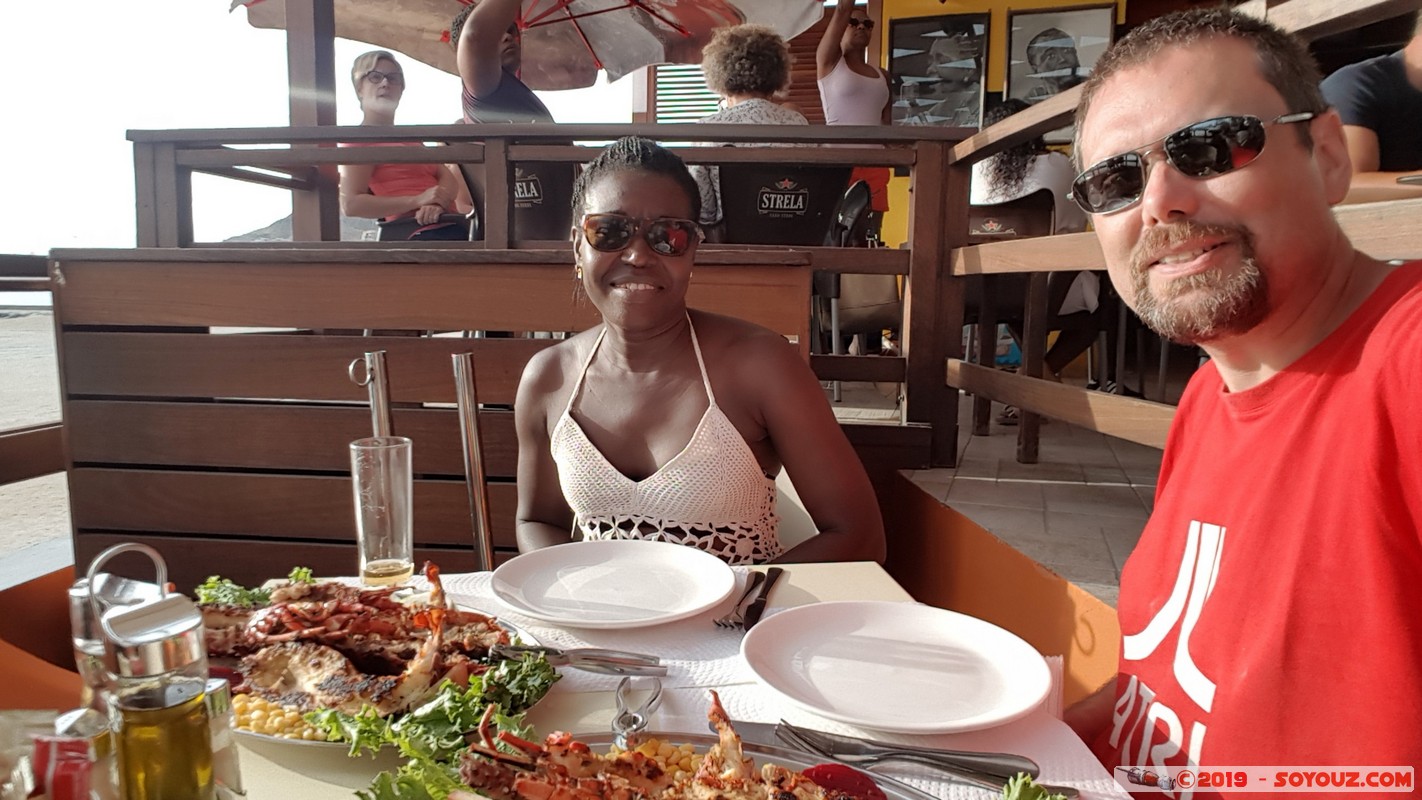 Sao Vicente - Mindelo - Caravela
Mots-clés: Sao Vicente Mindelo Praia de Lajinha Caravela Langouste Nourriture