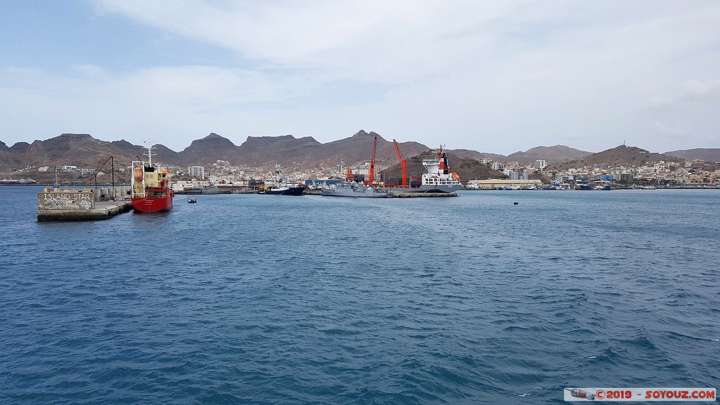 Sao Vicente - Porto do Mindelo
Mots-clés: Sao Vicente Baia do Porto Grande Mer Port Mindelo