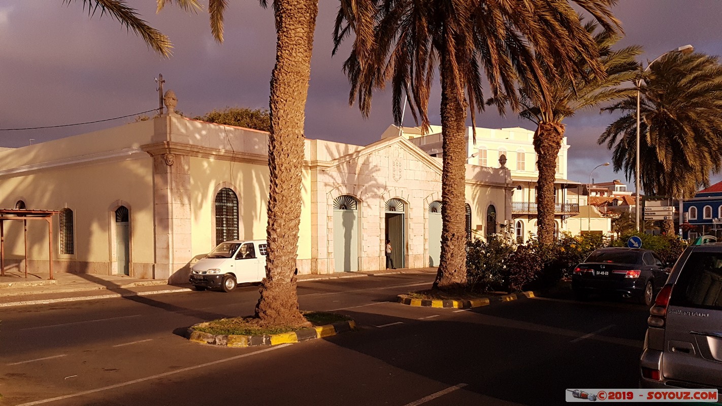 Sao Vicente - Mindelo - Centro Cultural
Mots-clés: Sao Vicente Mindelo Avenida Marginal