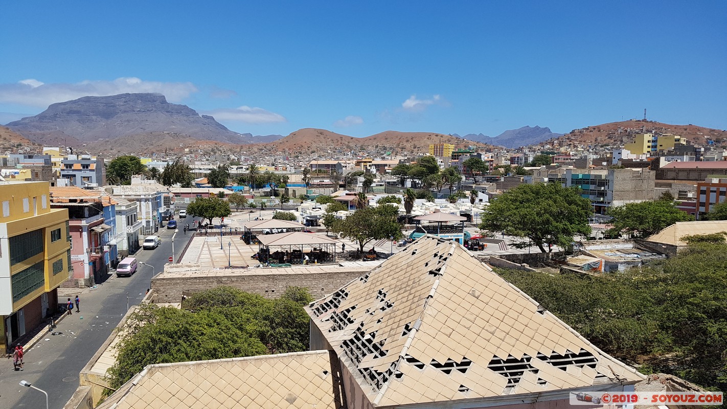 Sao Vicente - Mindelo - Vista do Torre de Belem-S.Vicente
Mots-clés: Cap-Vert Ch&atilde; do Cemit&eacute;rio CPV geo:lat=16.88429045 geo:lon=-24.98990210 geotagged Sao Vicente Mindelo Torre de Belem-S.Vicente