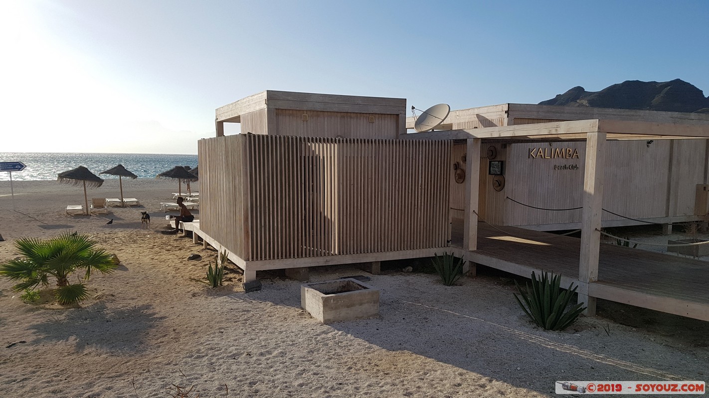 Sao Vicente - Mindelo - Praia de Lajinha
Mots-clés: Sao Vicente Mindelo Praia de Lajinha Mer plage