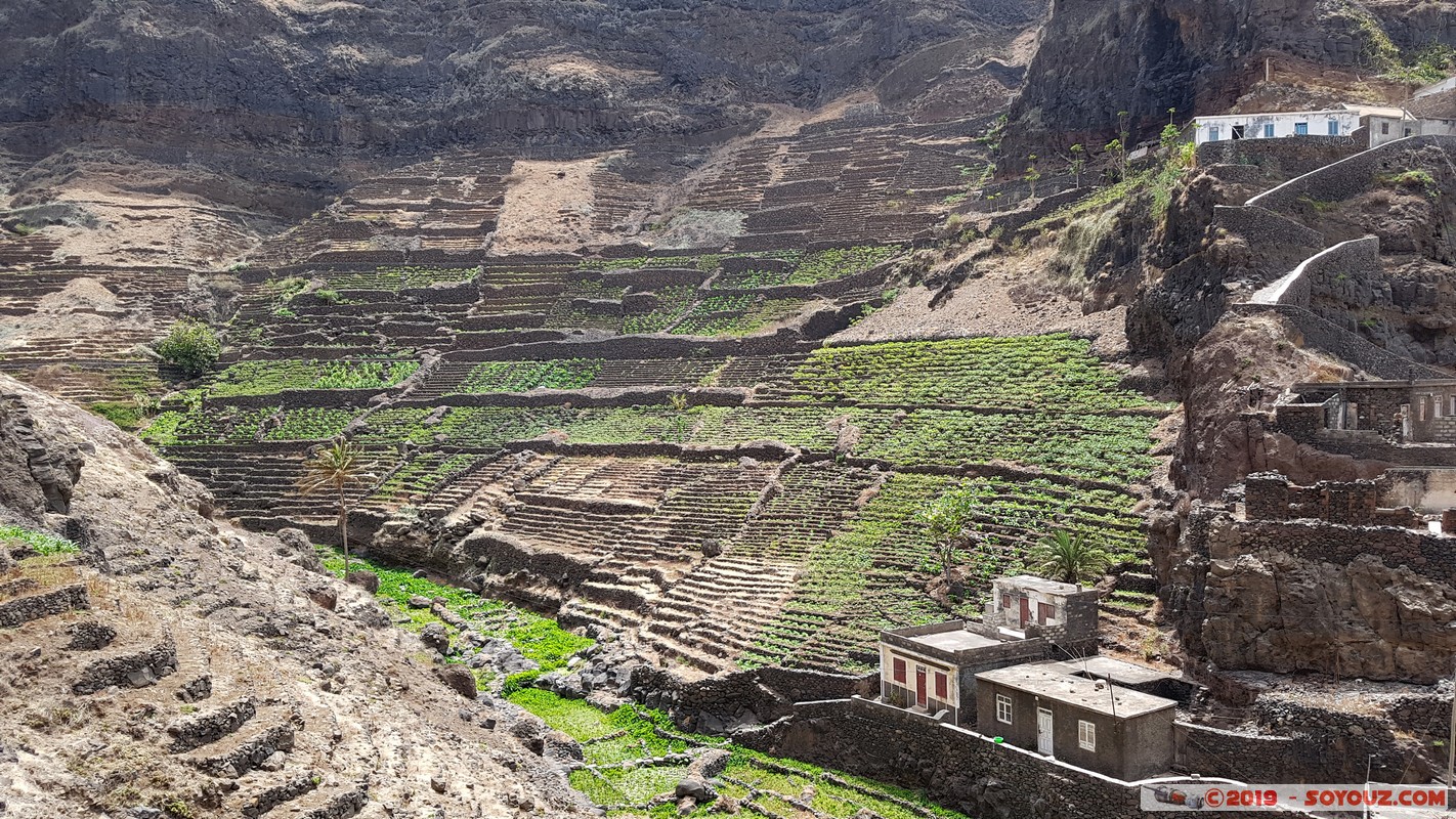 Santo Antao - Corvo
Mots-clés: Santo Antao Caminhada Cruzinas - Ponta do Sol Montagne Corvo