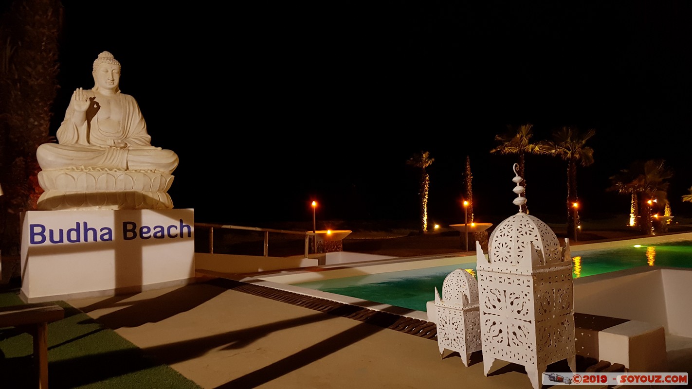 Sal - Santa Maria by night - The Budha Beach Hotel
Mots-clés: Cap-Vert CPV geo:lat=16.59577181 geo:lon=-22.89509924 geotagged Sal Santa Maria The Budha Beach Hotel Nuit Piscine