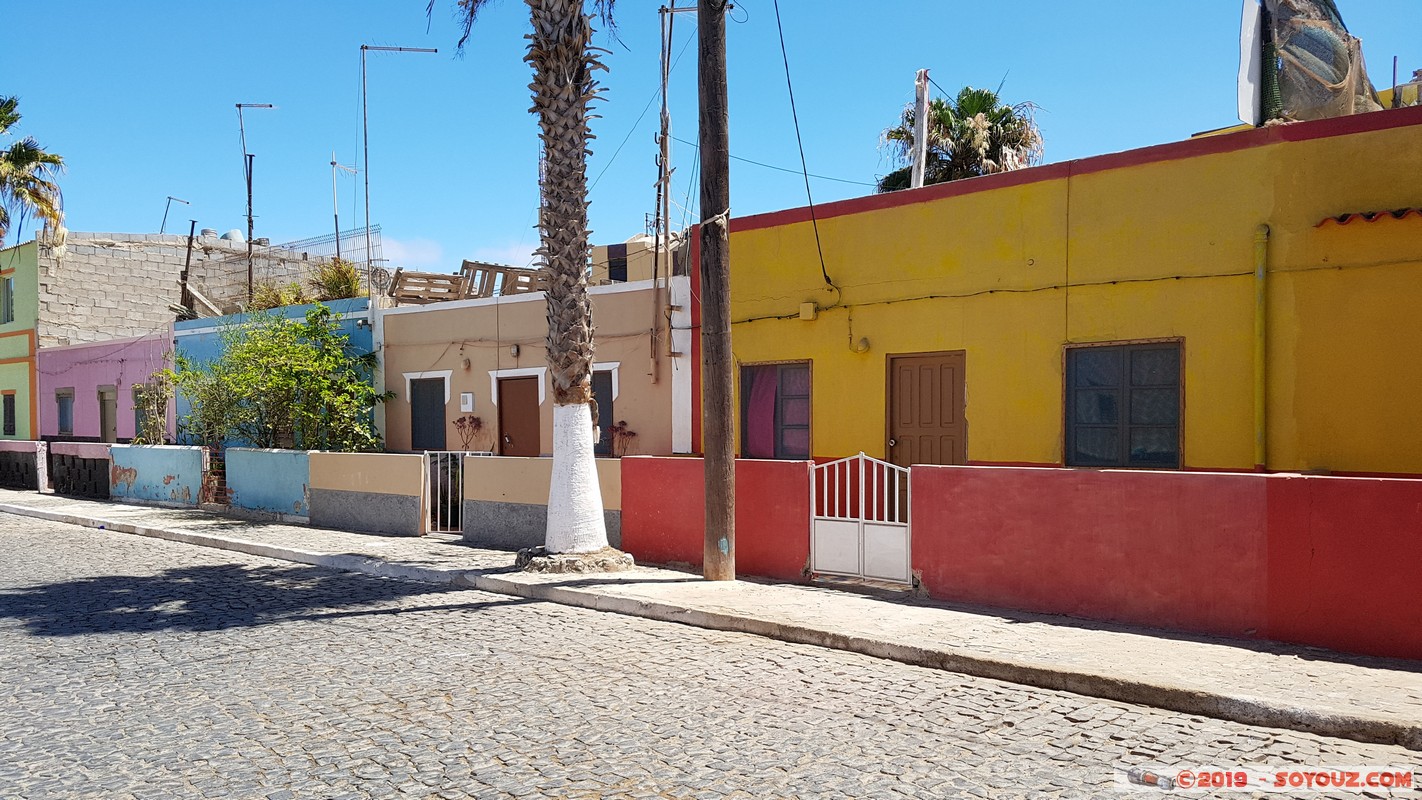 Sal - Palmeira
Mots-clés: Cap-Vert CPV geo:lat=16.75753299 geo:lon=-22.98071766 geotagged Palmeira Sal