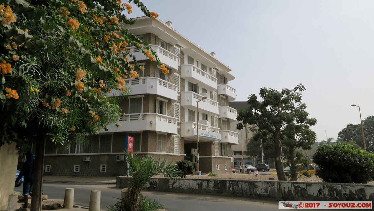 Dakar - Direction g&eacute;n&eacute;rale des Douanes
Mots-clés: geo:lat=14.66807062 geo:lon=-17.44326890 geotagged Niaye Tioker Region Dakar SEN Senegal Dakar Colonial Francais