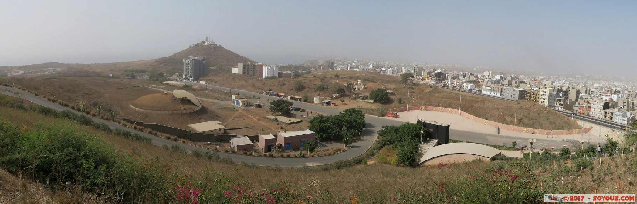 Dakar - Les Mamelles - Panorama Volcan et Phare
Mots-clés: geo:lat=14.72234177 geo:lon=-17.49519646 geotagged Region Dakar Santia SEN Senegal Dakar Les Mamelles Phare panorama volcan