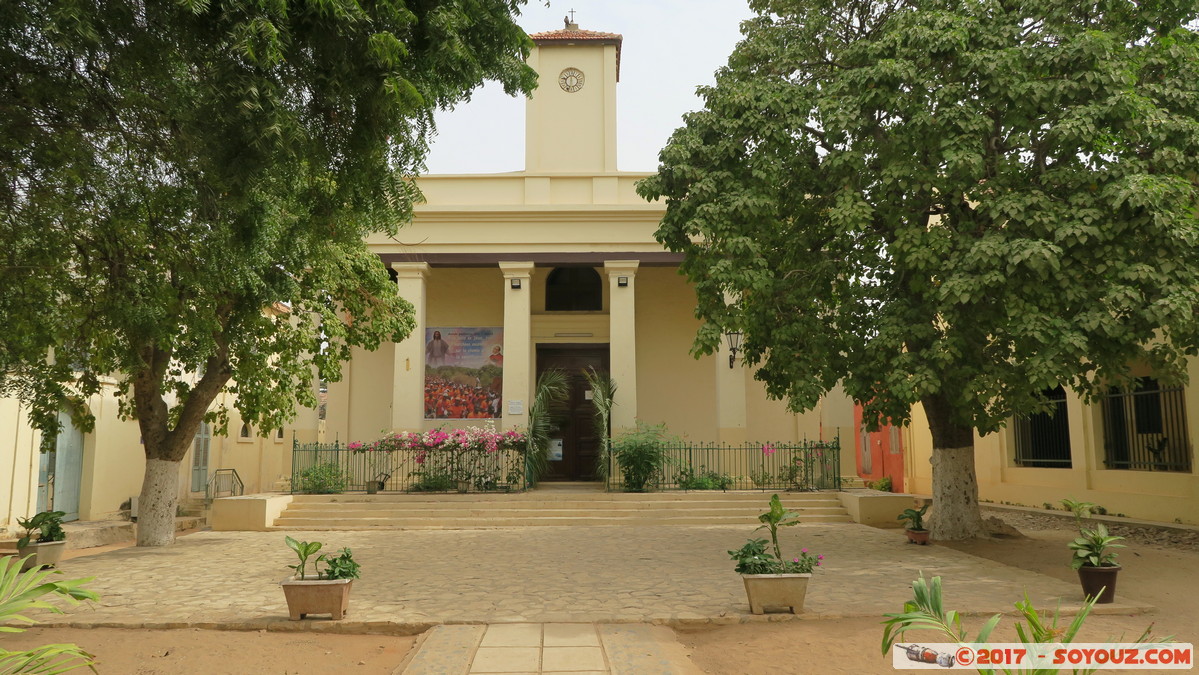 Ile de Gor&eacute;e - Eglise Saint Charles Borrom&eacute;e
Mots-clés: geo:lat=14.66691594 geo:lon=-17.39829898 geotagged Gor&eacute;e Region Dakar SEN Senegal Ile de Gor&eacute;e patrimoine unesco Eglise Saint Charles Borrom&eacute;e Eglise