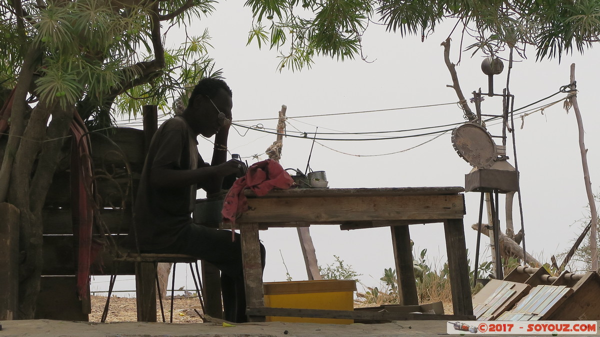Ile de Gor&eacute;e - Le castel
Mots-clés: geo:lat=14.66405644 geo:lon=-17.39758015 geotagged Gor&eacute;e Region Dakar SEN Senegal Ile de Gor&eacute;e patrimoine unesco Le castel sculpture personnes