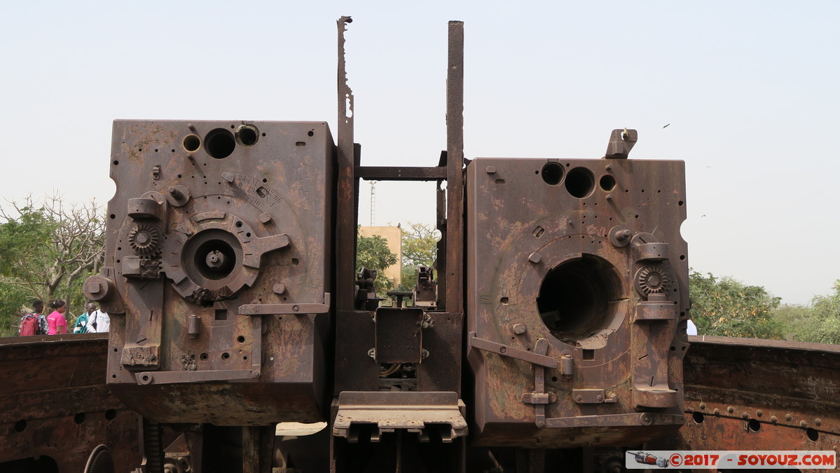 Ile de Gor&eacute;e - Le castel - Canon de Navaronnes
Mots-clés: geo:lat=14.66488938 geo:lon=-17.39740044 geotagged Gor&eacute;e Region Dakar SEN Senegal Ile de Gor&eacute;e patrimoine unesco Le castel Canon de Navaronnes canon