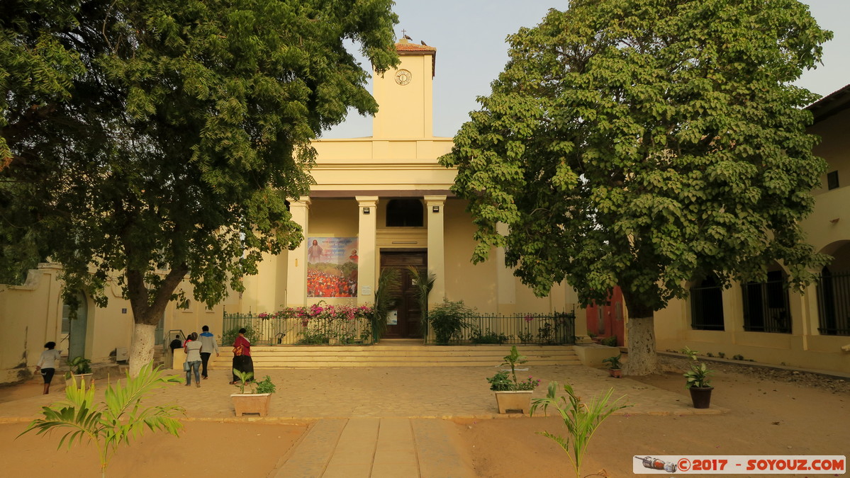 Ile de Gor&eacute;e - Eglise Saint Charles Borrom&eacute;e
Mots-clés: geo:lat=14.66689258 geo:lon=-17.39836335 geotagged Gor&eacute;e Region Dakar SEN Senegal Ile de Gor&eacute;e patrimoine unesco Eglise Saint Charles Borrom&eacute;e Eglise Colonial Francais