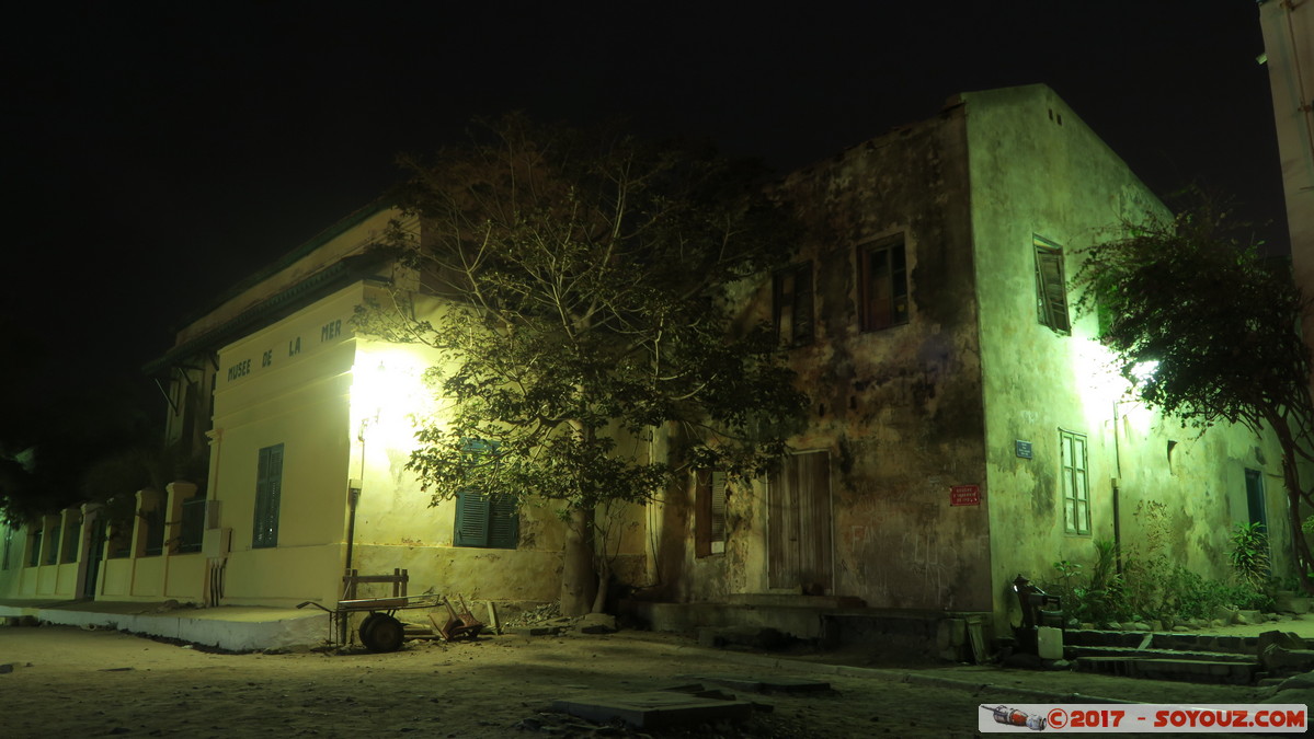 Ile de Gor&eacute;e by Night - Mus&eacute;e de la Mer
Mots-clés: geo:lat=14.66856363 geo:lon=-17.39964277 geotagged Gor&eacute;e Region Dakar SEN Senegal Ile de Gor&eacute;e patrimoine unesco Nuit