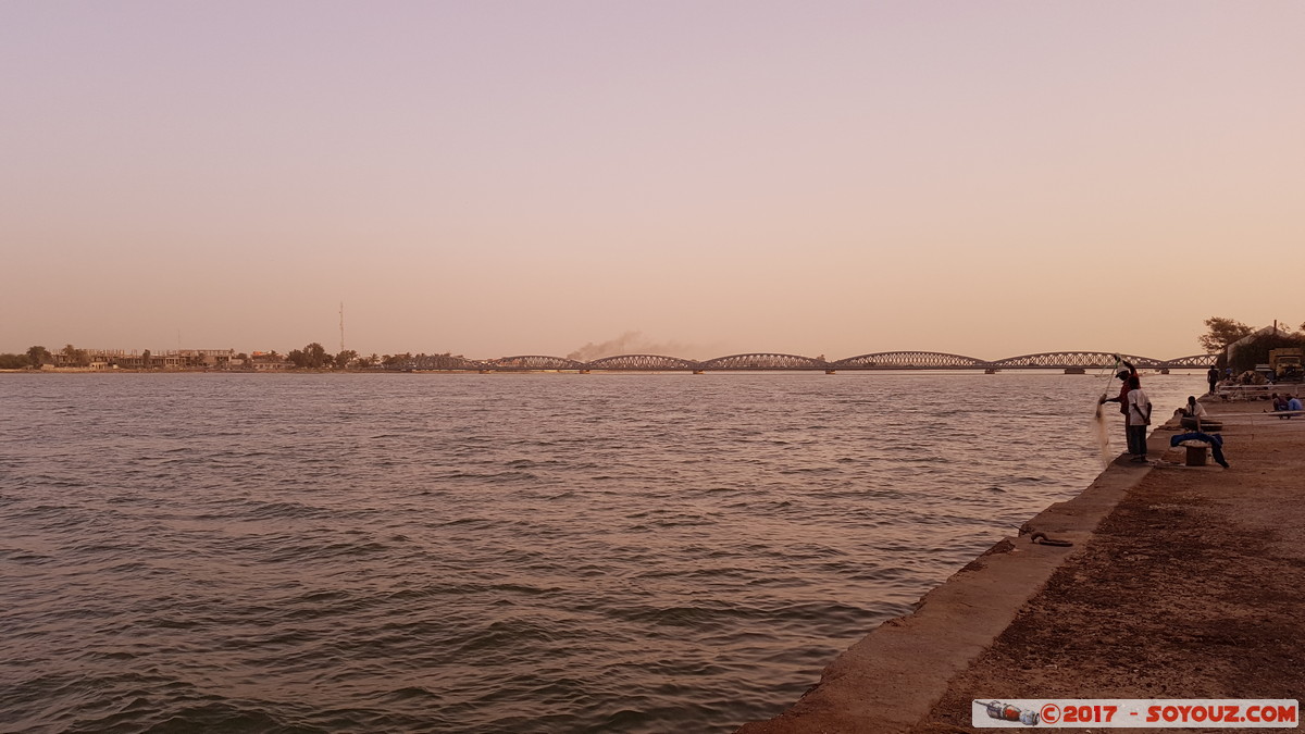 Saint-Louis - Quai Roume
Mots-clés: geo:lat=16.03043423 geo:lon=-16.50322706 geotagged Region Saint-Louis SEN Senegal Sor Saint-Louis Riviere Pont Pont Faidherbe