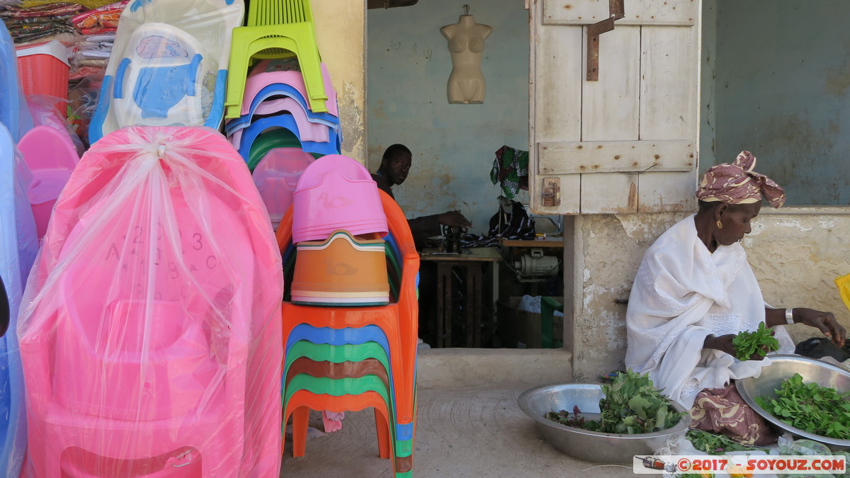 Saint-Louis - Marche Tendjiguen
Mots-clés: Diamaguene geo:lat=16.02380115 geo:lon=-16.49563372 geotagged Region Saint-Louis SEN Senegal Saint-Louis patrimoine unesco Marche Tendjiguen Marche personnes