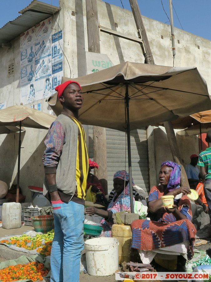 Saint-Louis - Marche Tendjiguen
Mots-clés: Diamaguene geo:lat=16.02411566 geo:lon=-16.49624795 geotagged Region Saint-Louis SEN Senegal Saint-Louis patrimoine unesco Marche Tendjiguen Marche personnes