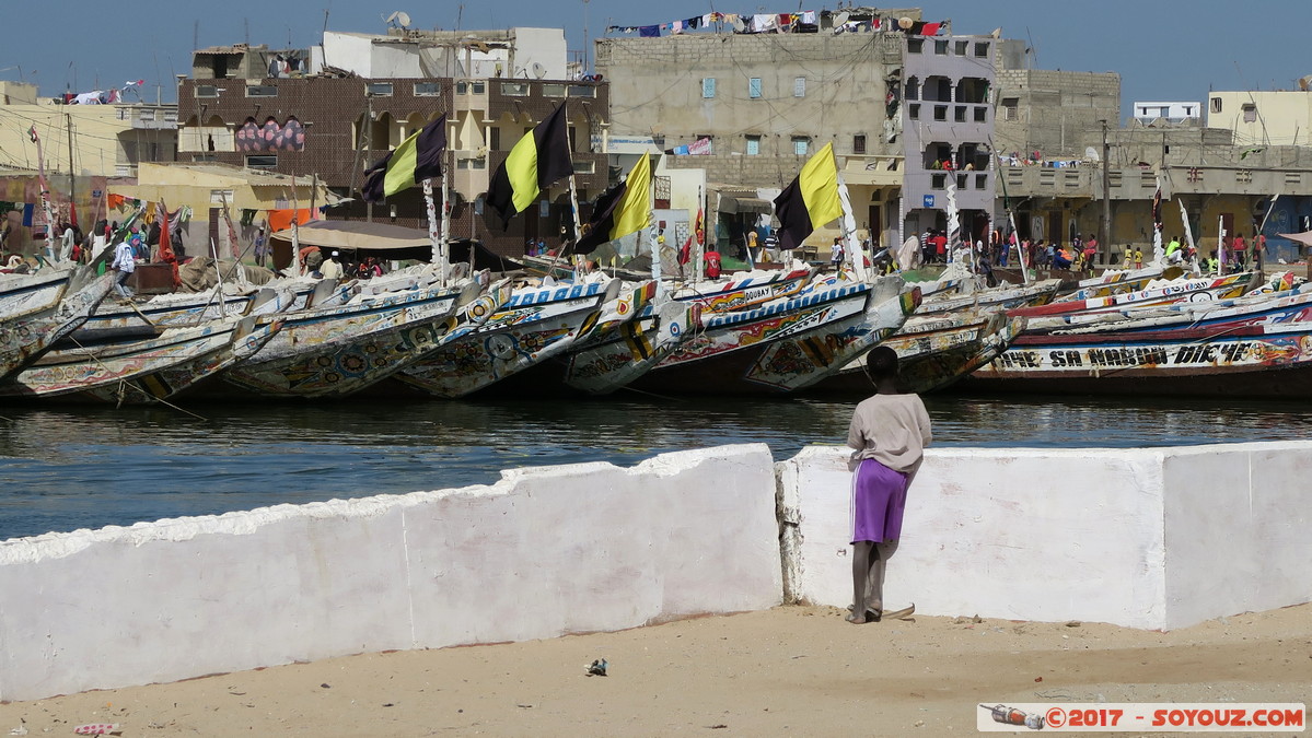 Saint-Louis - Rue Ibrahima Sarr
Mots-clés: geo:lat=16.01919679 geo:lon=-16.50711626 geotagged Region Saint-Louis SEN Senegal Sud Saint-Louis patrimoine unesco bateau personnes