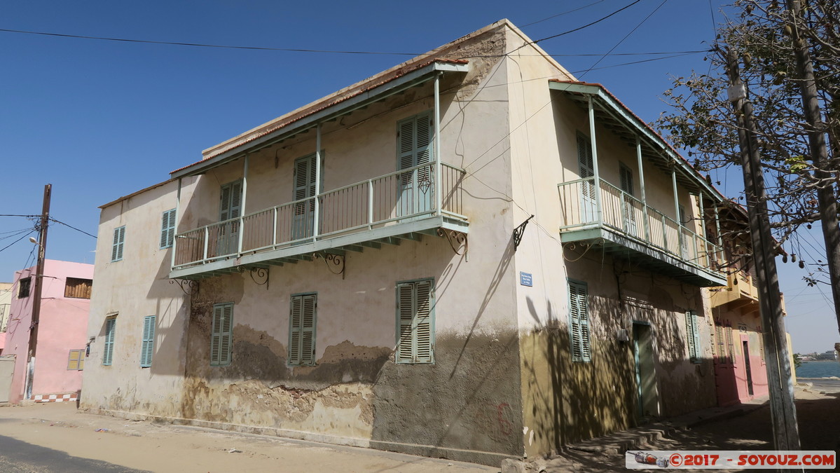 Saint-Louis - Ave Blaise Diagne
Mots-clés: geo:lat=16.03066108 geo:lon=-16.50376618 geotagged Region Saint-Louis SEN Senegal Sor Saint-Louis patrimoine unesco