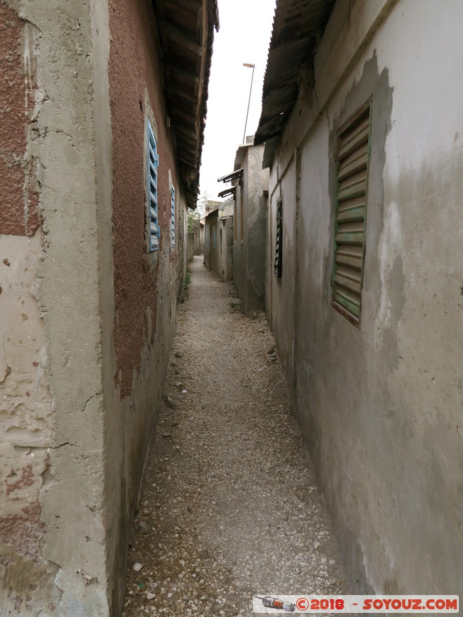 Ile de Fadiouth
Mots-clés: geo:lat=14.15248530 geo:lon=-16.82322264 geotagged Joal-Fadiout SEN Senegal Thi&egrave;s Ile de Fadiouth