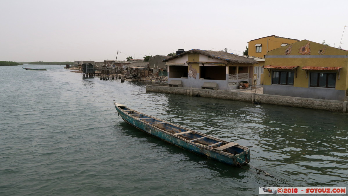 Ile de Fadiouth
Mots-clés: geo:lat=14.15390013 geo:lon=-16.82459861 geotagged Joal-Fadiout SEN Senegal Thi&egrave;s Ile de Fadiouth bateau
