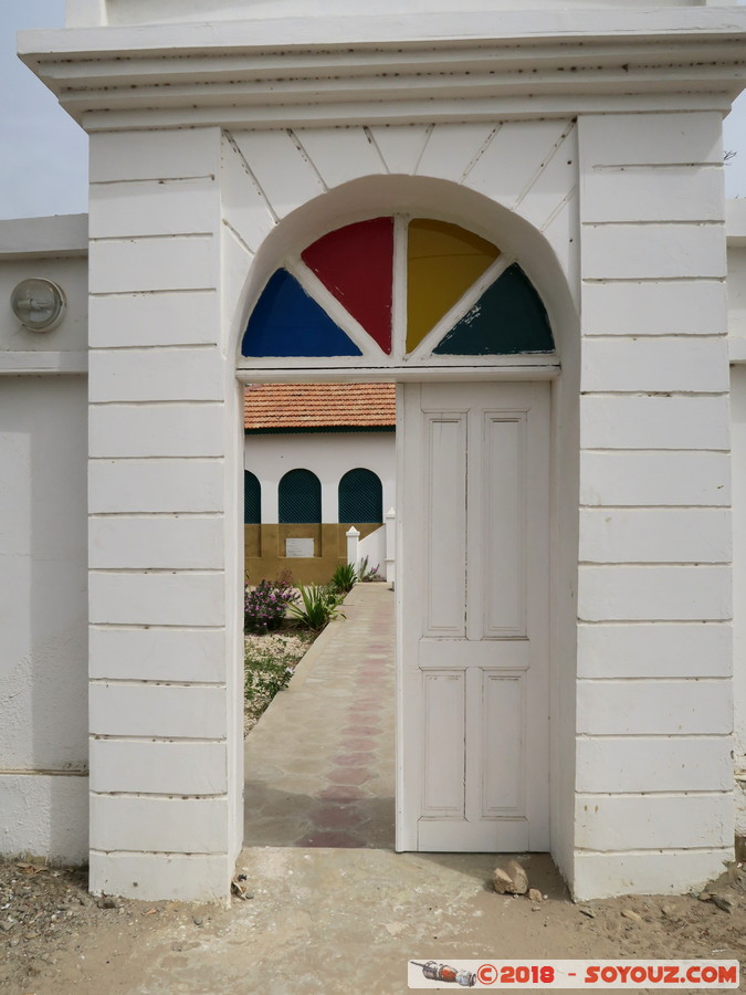 Joal-Fadiout - Maison natale du President Leopold Senghor
Mots-clés: geo:lat=14.15999369 geo:lon=-16.83970481 geotagged Joal-Fadiout SEN Senegal Thi&egrave;s Maison natale du President Leopold Senghor