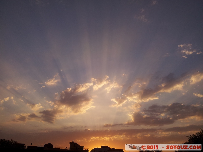 Khartoum - Sunset
Mots-clés: Al Khar&Aring;&pound;&Aring;&laquo;m geo:lat=15.57371411 geo:lon=32.54866540 geotagged Nasir SDN Soudan sunset